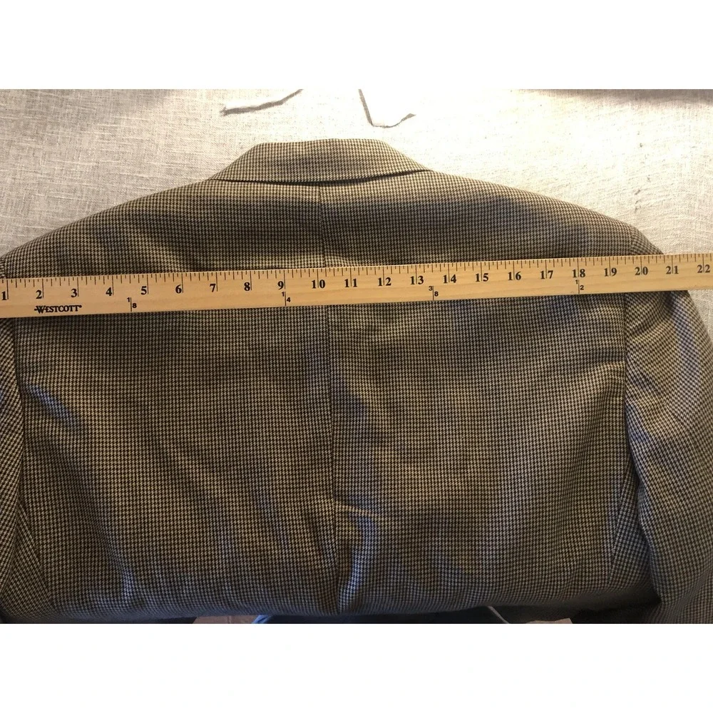 Jos. A. Bank Blazer Mens 40R Brown Tan Check Gordon 2B Signature Wool Sportcoat